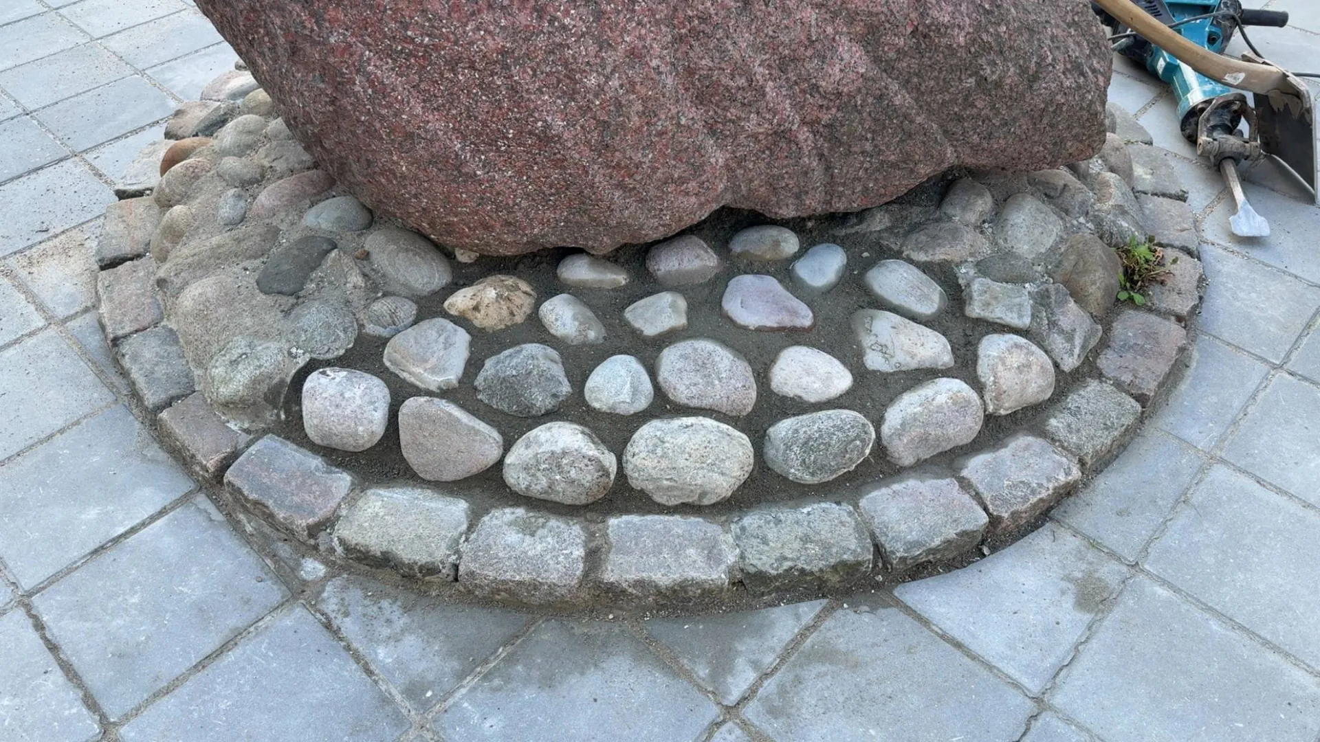 Brolægger i Højby